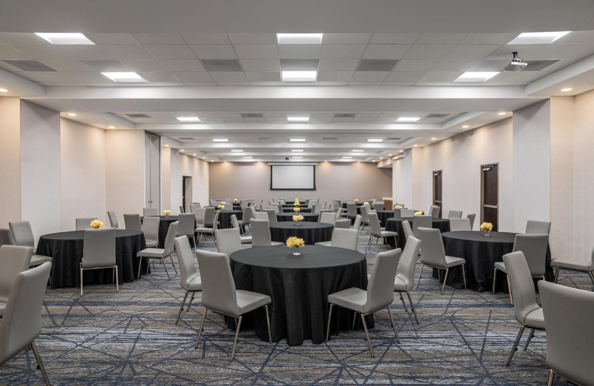 Holiday Inn Express Richmond By Ihg Zewnętrze zdjęcie