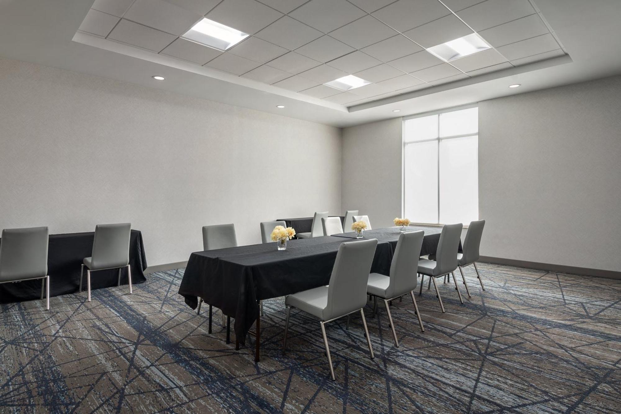 Holiday Inn Express Richmond By Ihg Zewnętrze zdjęcie
