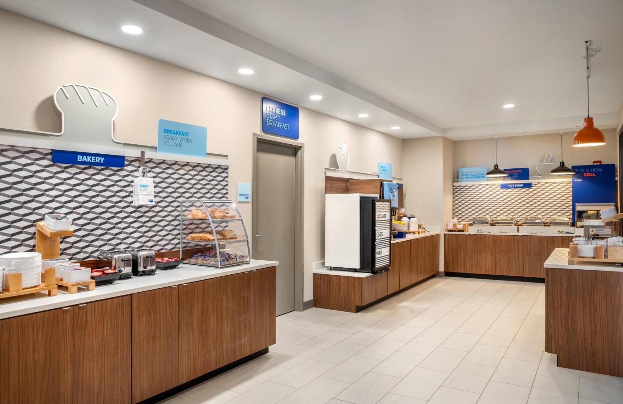 Holiday Inn Express Richmond By Ihg Zewnętrze zdjęcie