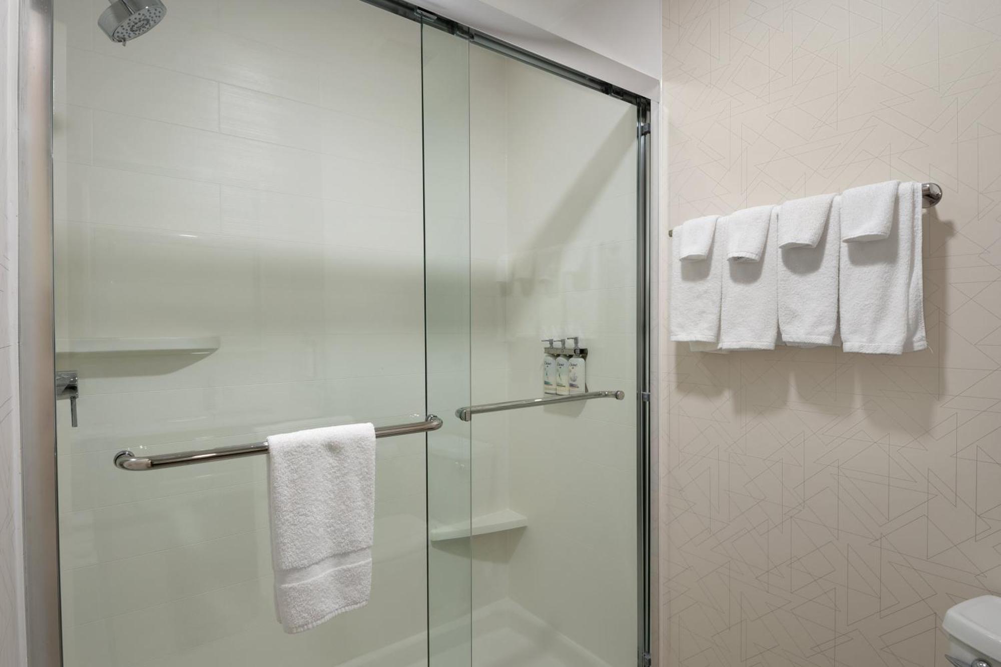 Holiday Inn Express Richmond By Ihg Zewnętrze zdjęcie