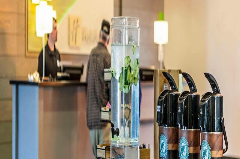 Holiday Inn Express Richmond By Ihg Zewnętrze zdjęcie